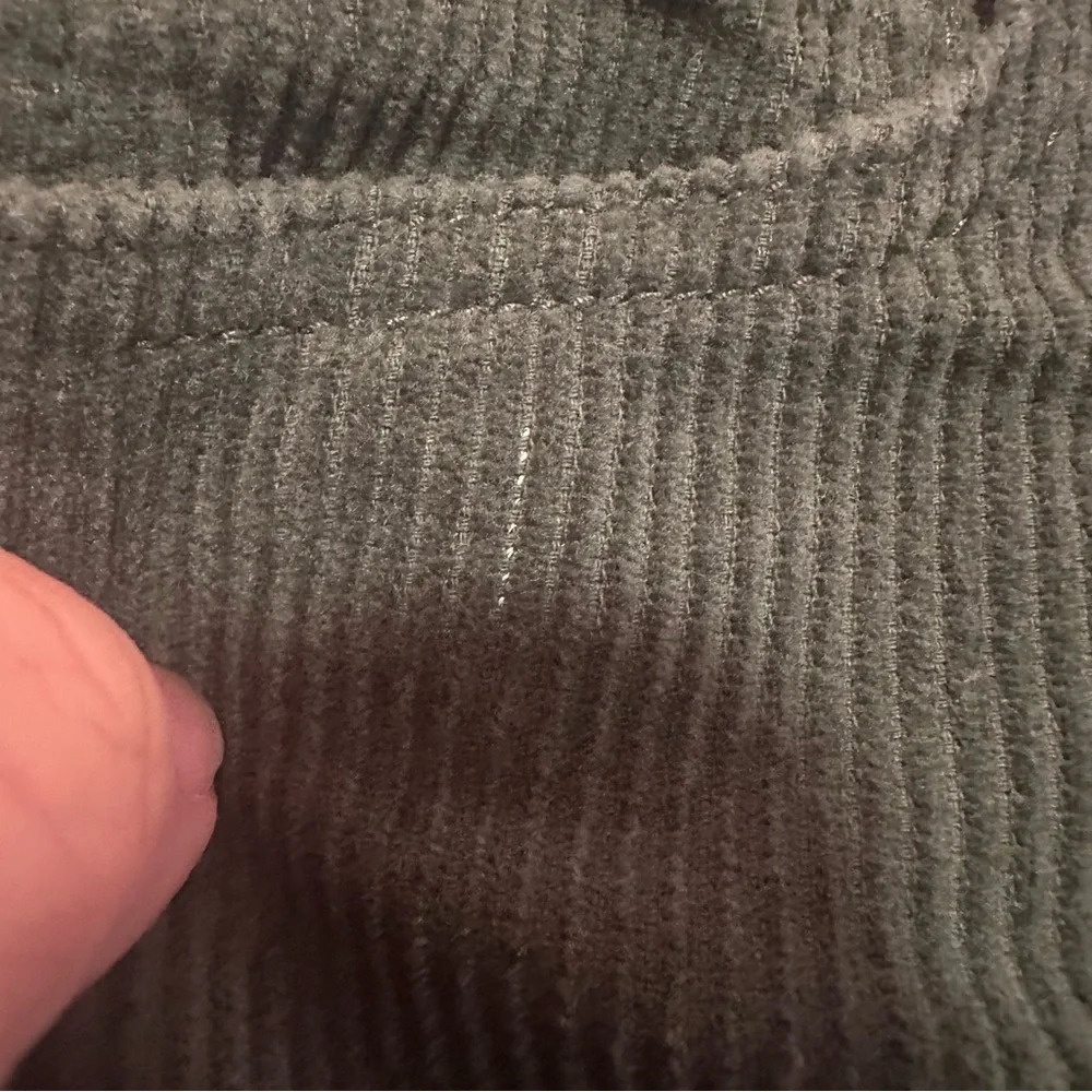 Urban outfitters BDG• Green Corduroy Mom High Rise  Pants Size 26 - Picture 7 of 14